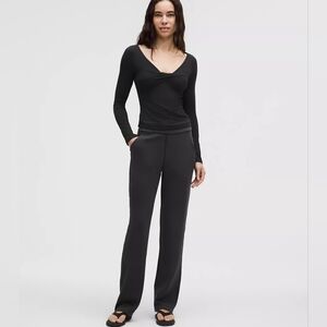 Lululemon Softstreme High-Rise Straight-Leg Pant 